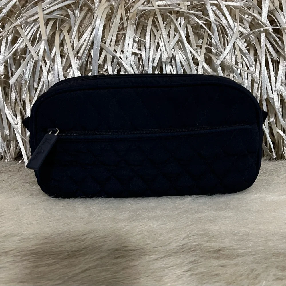 VERA BRADLEY Classic Navy Microfiber Travel Medicine Cosmetic Case Quilted